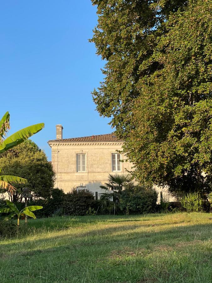 Chambres D'Hotes Le Bourdieu Soulignac Exteriör bild